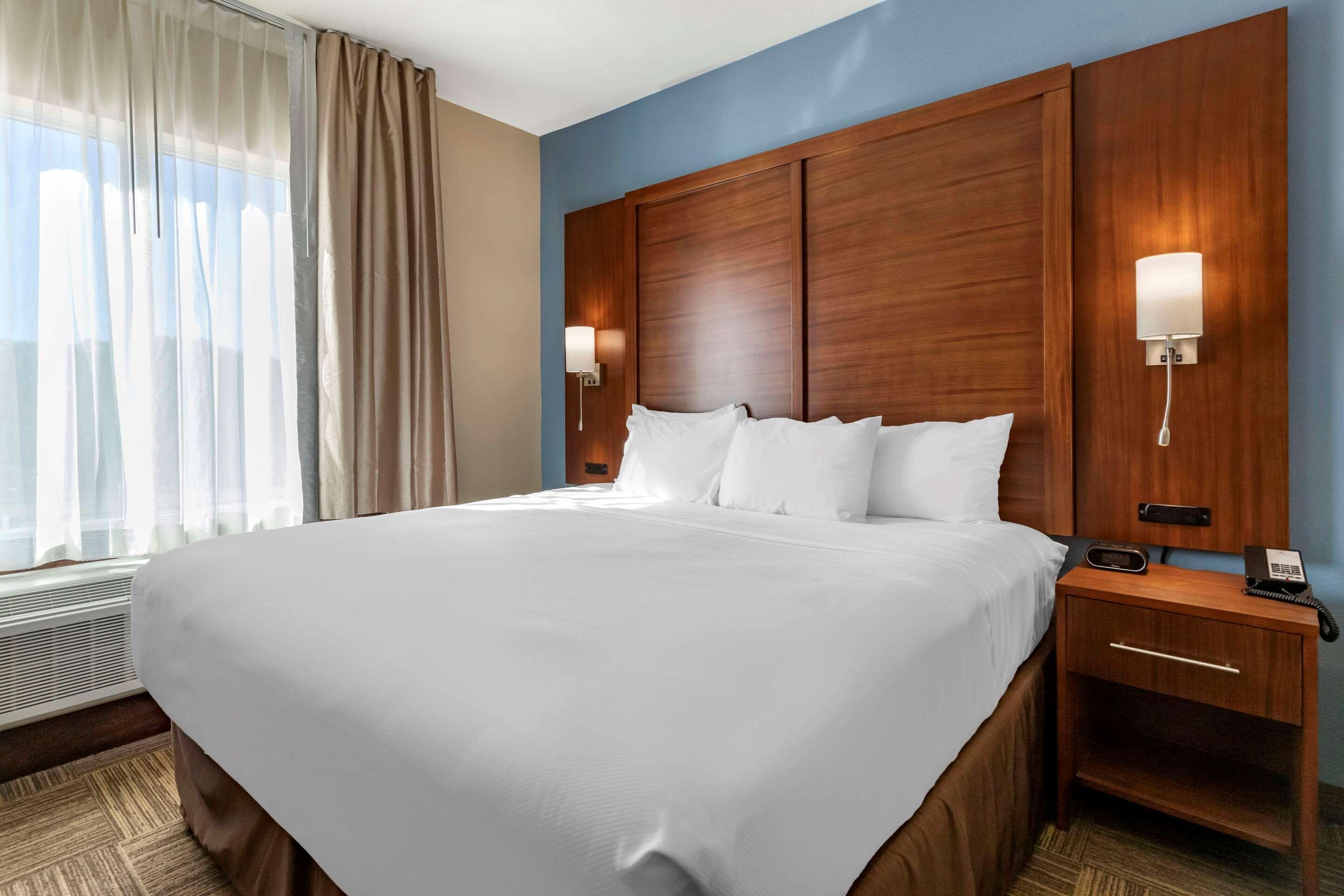 סידר פארק Comfort Suites מראה חיצוני תמונה
