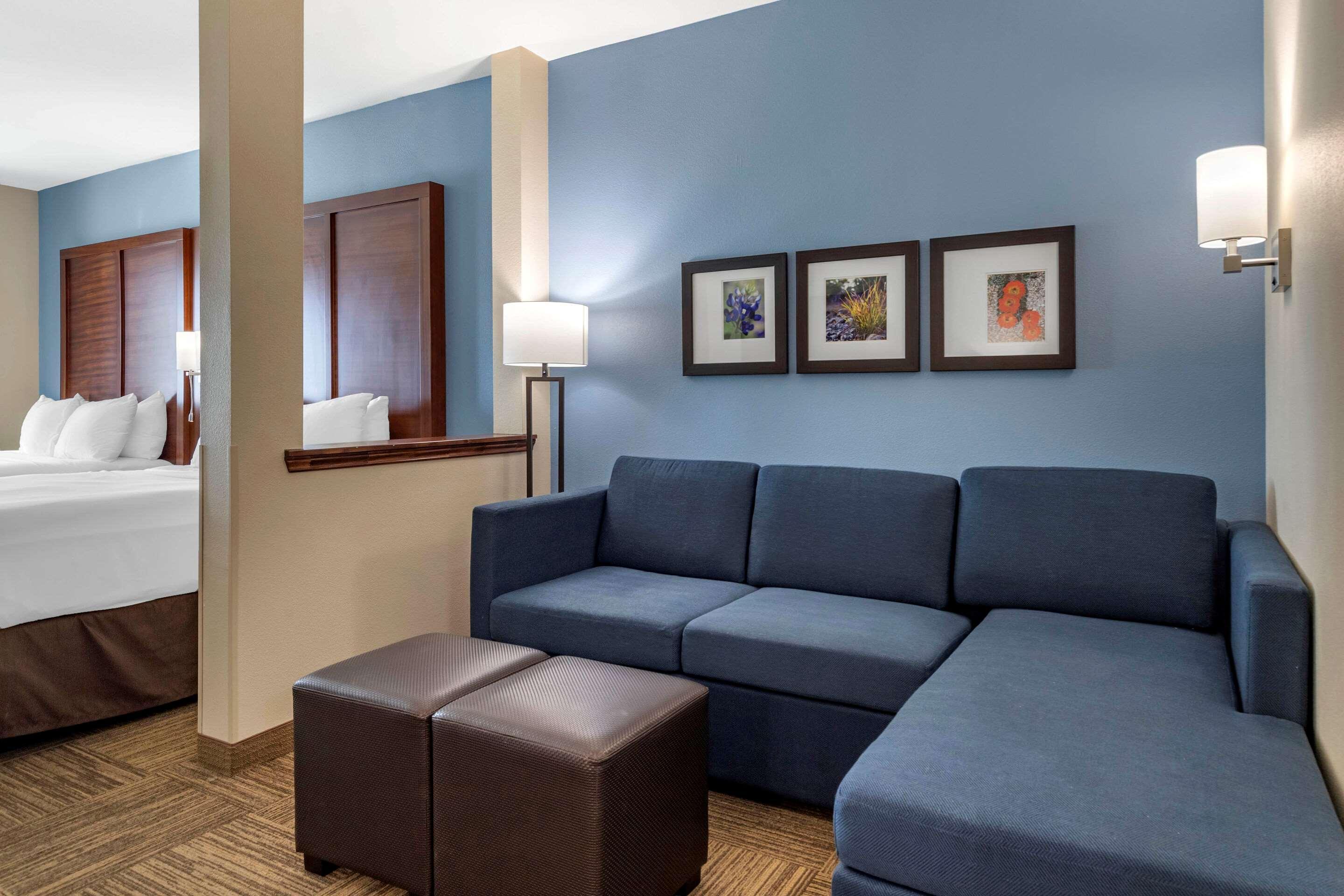 סידר פארק Comfort Suites מראה חיצוני תמונה
