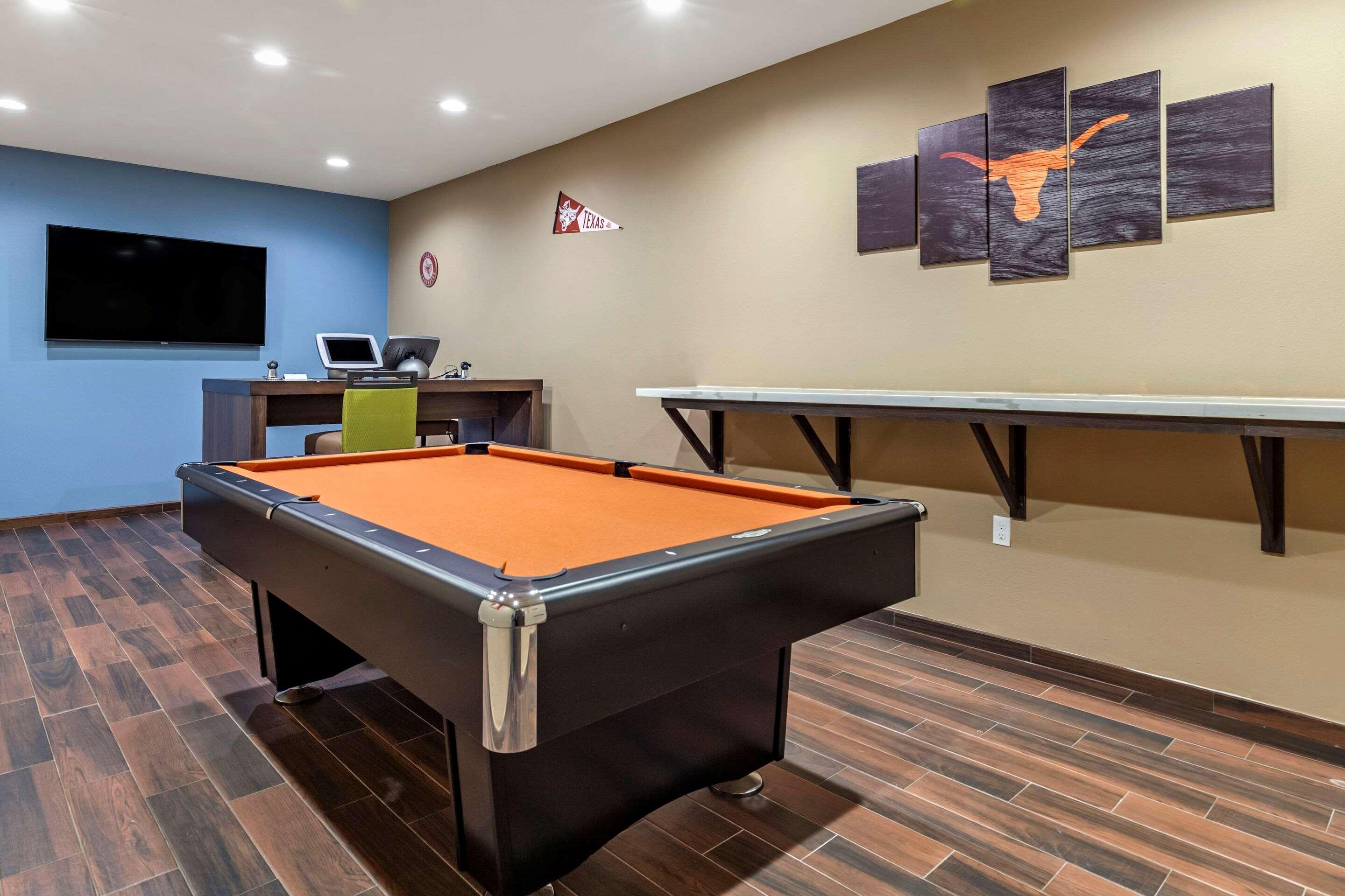 סידר פארק Comfort Suites מראה חיצוני תמונה