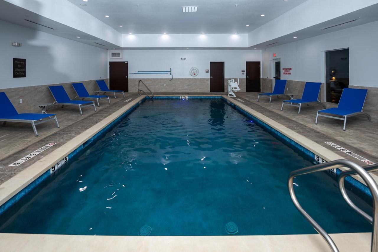 סידר פארק Comfort Suites מראה חיצוני תמונה