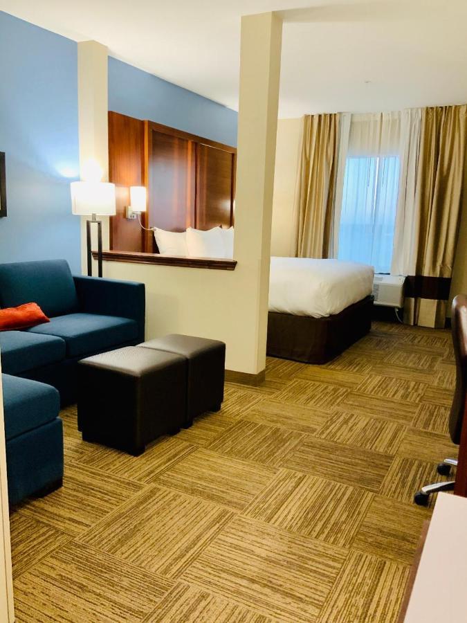 סידר פארק Comfort Suites מראה חיצוני תמונה